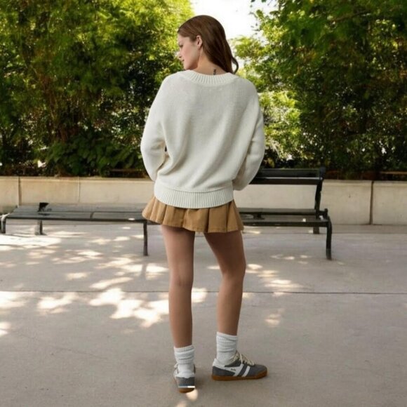 NEW!!! AMERICAN EAGLE V-Neck Sweater – Soft, Stylish & Sustainable - Sz XL - Picture 2 of 7